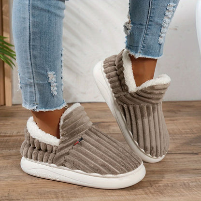 NINA | Warme Huisschoenen voor Direct Comfort en Ontspannen Gezelligheid