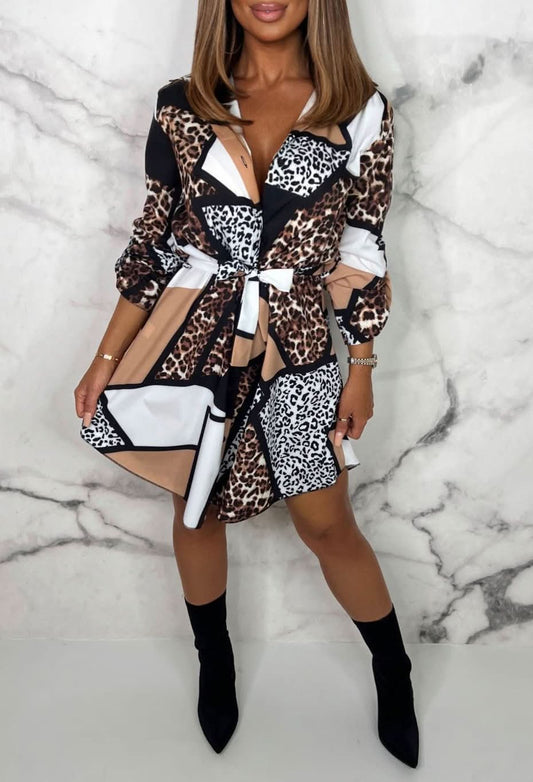 Christel | Elegante Overhemdjurk met Dierenprint