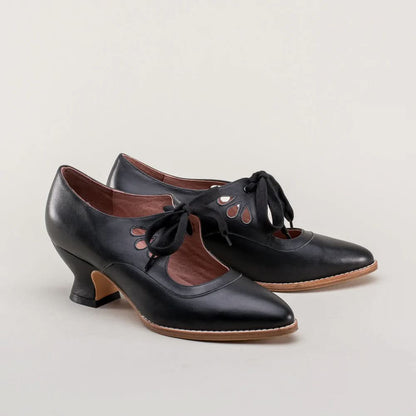 VITTORIA | Retro Hakken met Elegante Veters