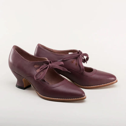 VITTORIA | Retro Hakken met Elegante Veters