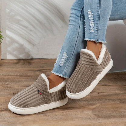 NINA | Warme Huisschoenen voor Direct Comfort en Ontspannen Gezelligheid